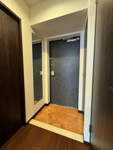 プレジオ難波ASIANの玄関