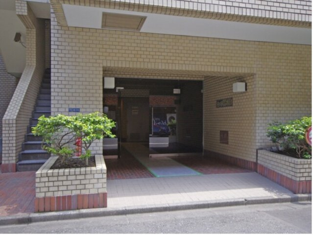 ★仲介手数料無料★グローリア平河町のエントランス