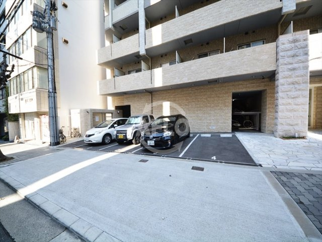 レオンコンフォート大手通の駐車場|レオンコンフォート大手通　駐車場