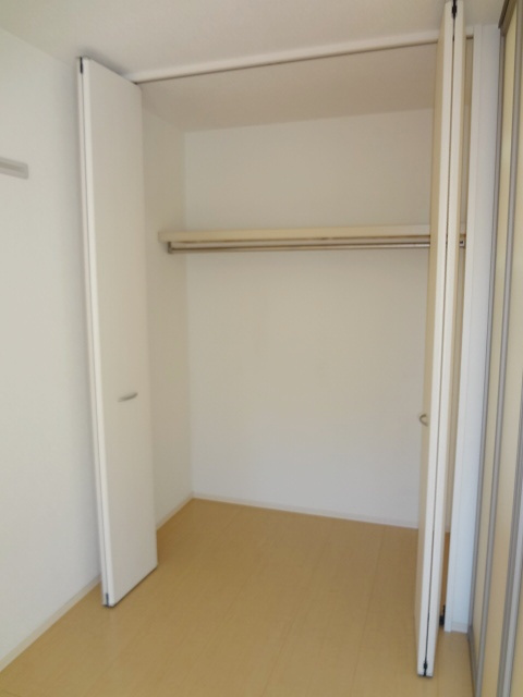 ベアーレ高屋敷の収納|ちょっとした収納スペースも充実しています