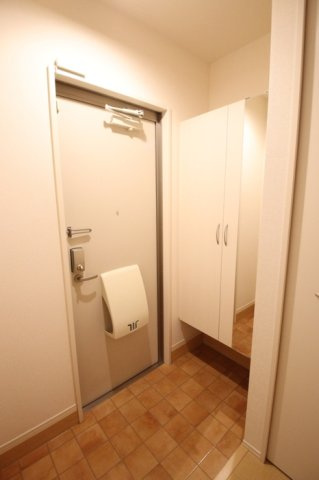ウィット西深津　B棟の玄関