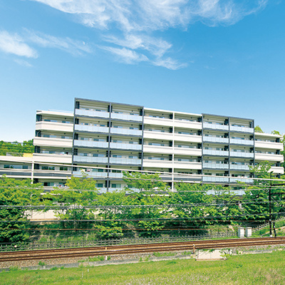 プレシス多摩永山レヴィエ