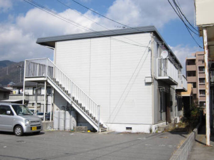 山田アパートの外観