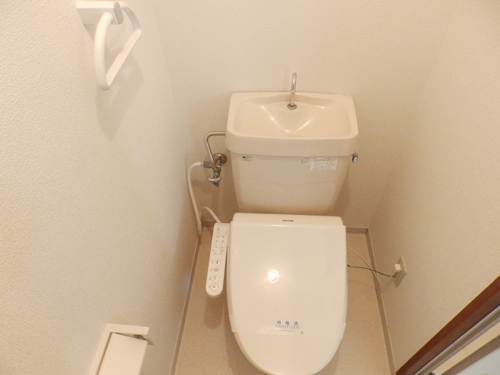 山田アパートのトイレ