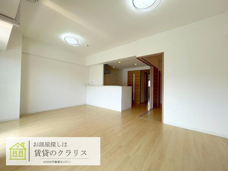 京都六三館の居間・リビング