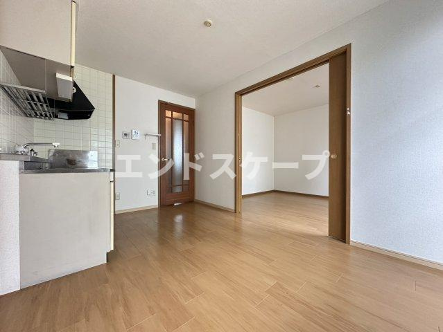 クレールコートの居間・リビング|高崎、前橋のお部屋探しはエンドスケープまで！お客様の理想お聞かせ下さい♪