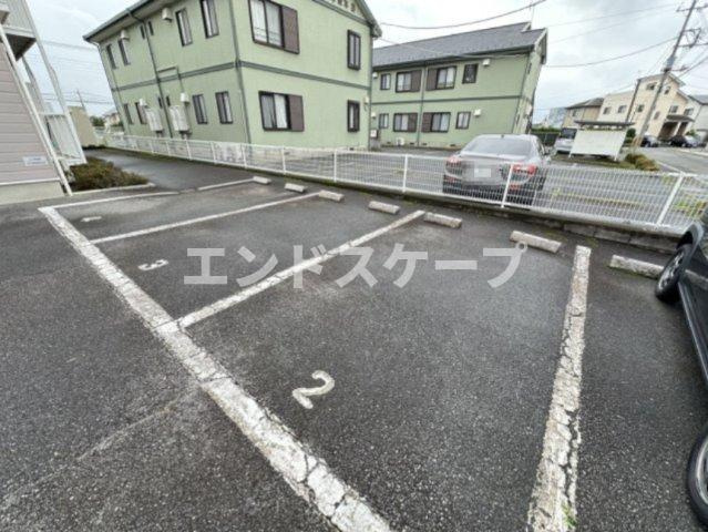 クレールコートの駐車場|高崎、前橋のお部屋探しはエンドスケープまで！お客様の理想お聞かせ下さい♪
