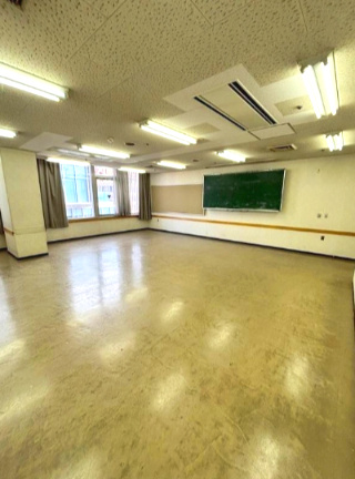 ひらかたサンプラザ３号館の内装