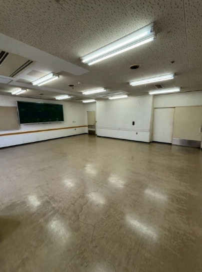 ひらかたサンプラザ３号館の内装