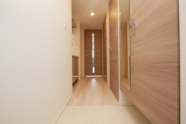 S-RESIDENCE福島玉川Tresの玄関