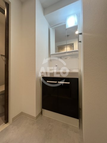 Luxe新大阪Ⅱの独立洗面台|Luxe新大阪Ⅱ　洗面台