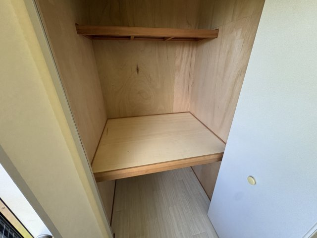 フレール弥生E棟の収納