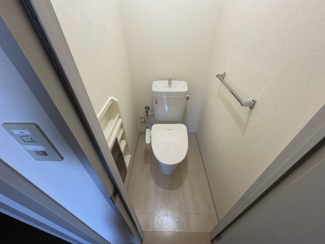 フレール弥生E棟のトイレ