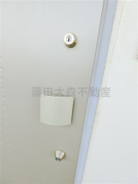 コンフォリア大森町の玄関|上下ダブルロック