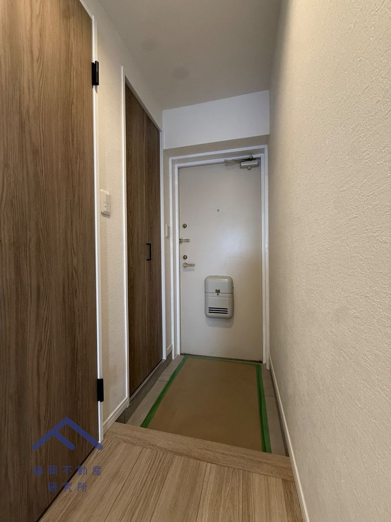 エクレール名島の玄関