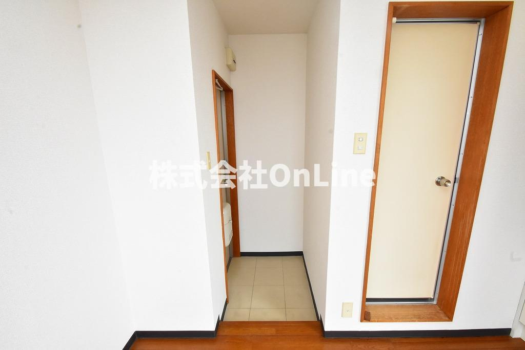 エリーズ南本町の玄関
