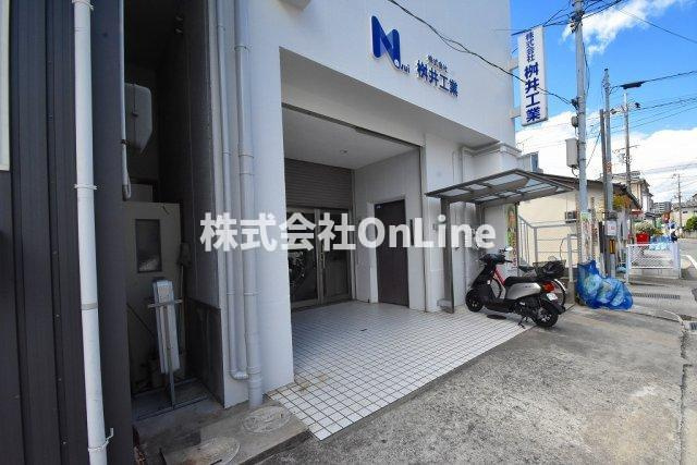 エリーズ南本町のエントランス