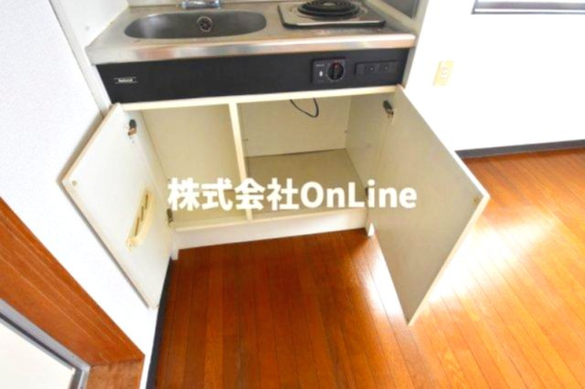 エリーズ南本町の収納