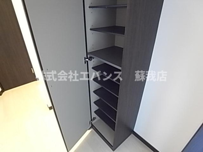 【エントランス】 | エクセレントコート千葉新宿 | 建物の内部です