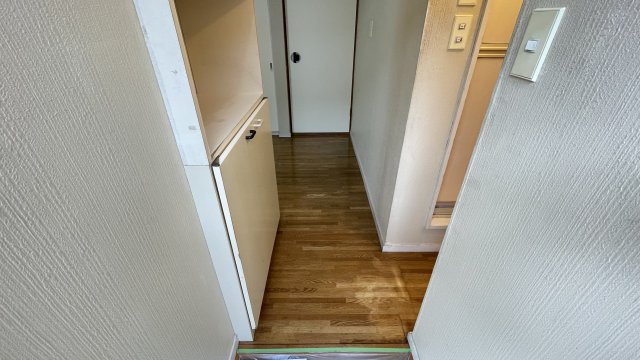 エステートピア幸A棟の内装|廊下