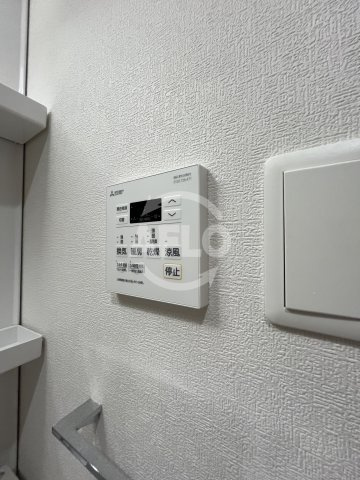 センチュリー江坂の洗面所|センチュリー江坂　浴室乾燥機