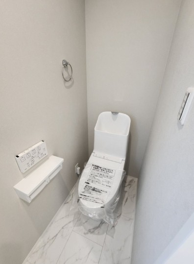 大久保２丁目一戸建　A棟のトイレ