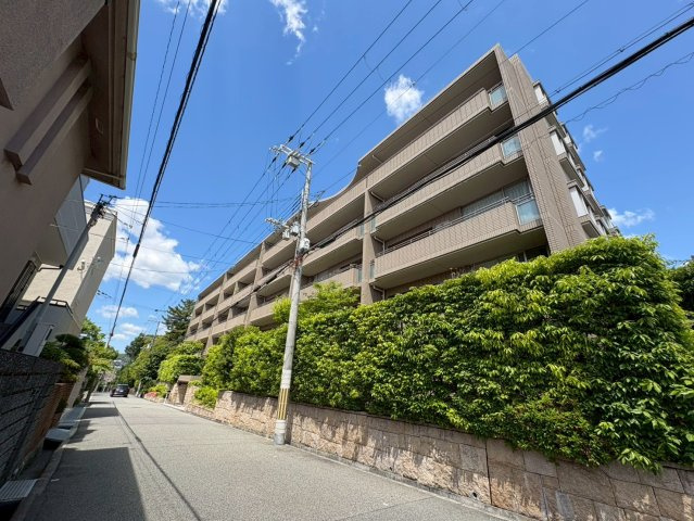 芦屋ソルステ―ジュの外観