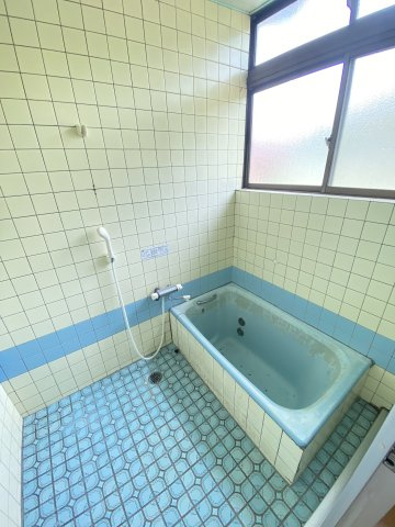 下小鯖貸家の浴室