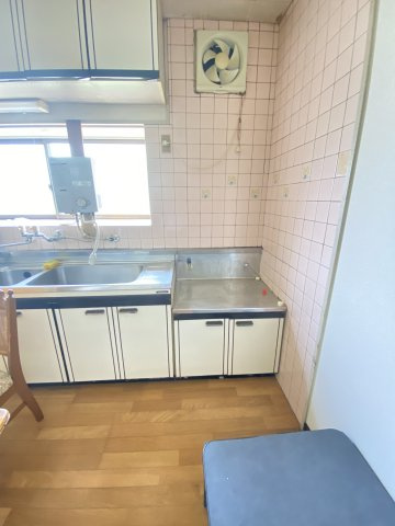下小鯖貸家のキッチン