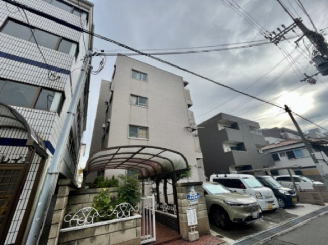 モニター付きインターホン・防犯カメラ完備☆