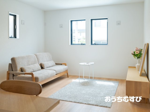 小牧市大字北外山(残1棟)の居間・リビング