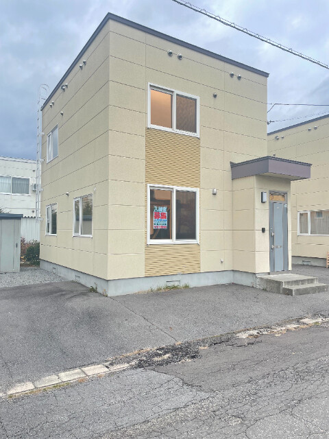 神楽２条９丁目貸家Ｂ