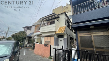 落ち着いた雰囲気の外観です