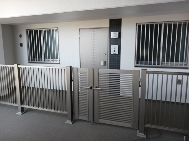 【玄関】