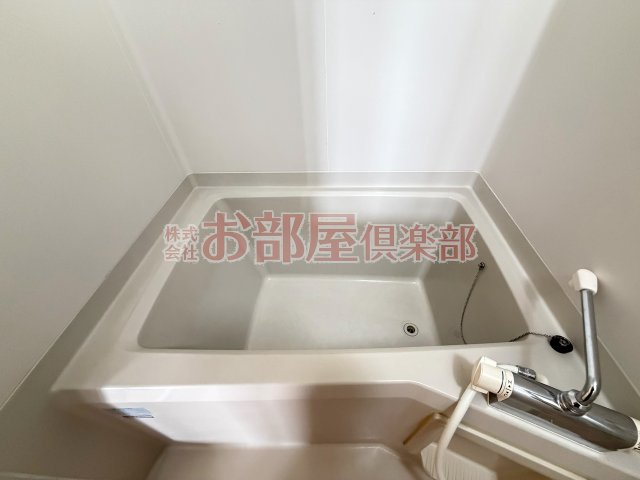 グリーンライフ長門石A棟の浴室|お風呂です