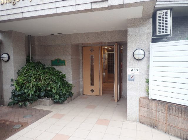 キャッスルステージ茗荷谷駅前のエントランス