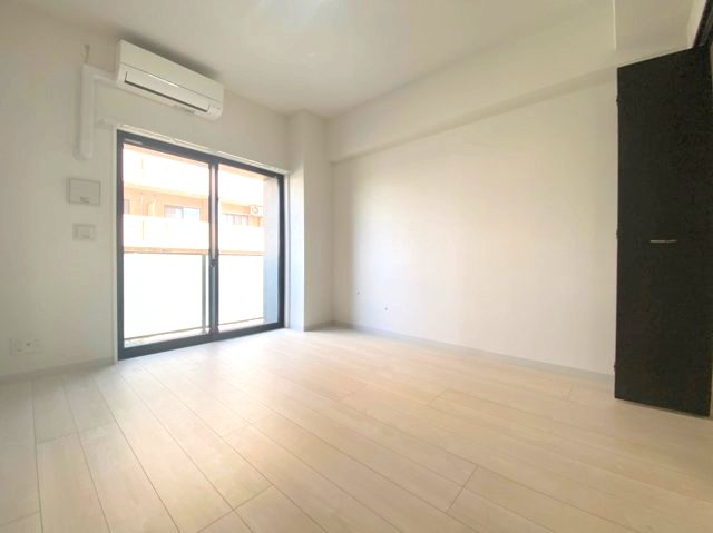 第18金山フクマルビル　名古屋市賃貸　仲介手数料無料の居間・リビング
