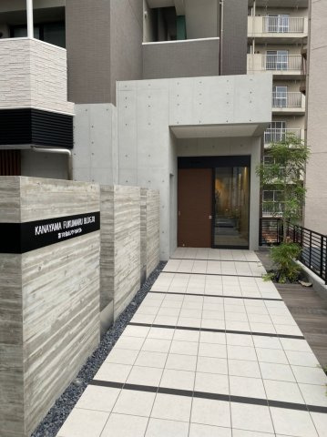 第18金山フクマルビル　名古屋市賃貸　仲介手数料無料のエントランス
