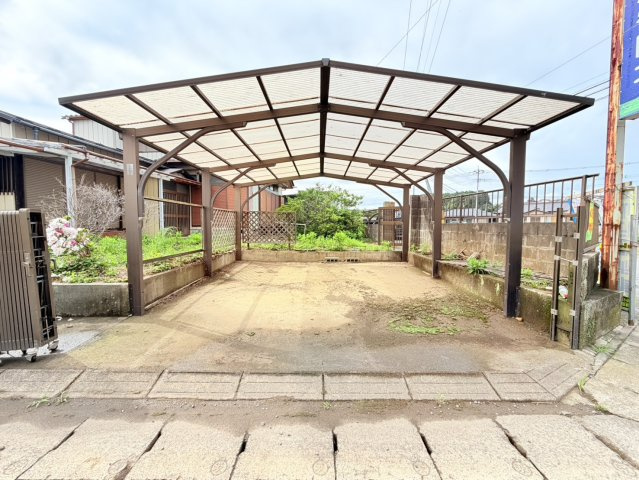東茨城郡茨城町中古物件の駐車場