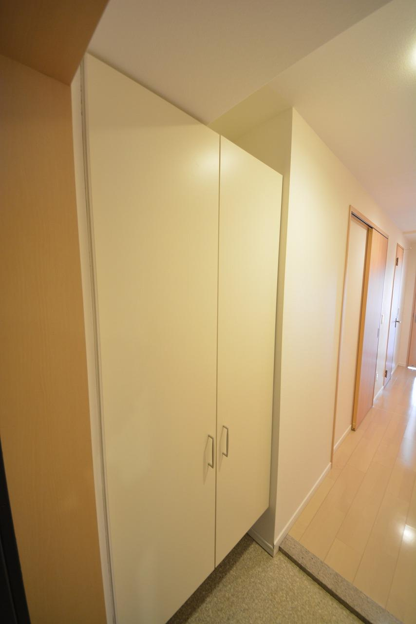 グランルージュ谷町六丁目の玄関|グランルージュ谷町六丁目　下駄箱