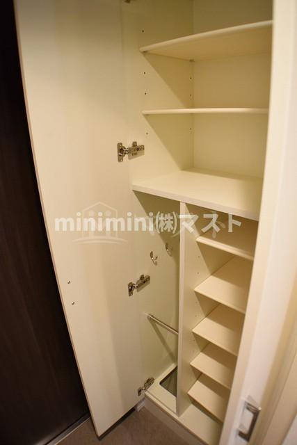プレサンス京町堀ノースの収納
