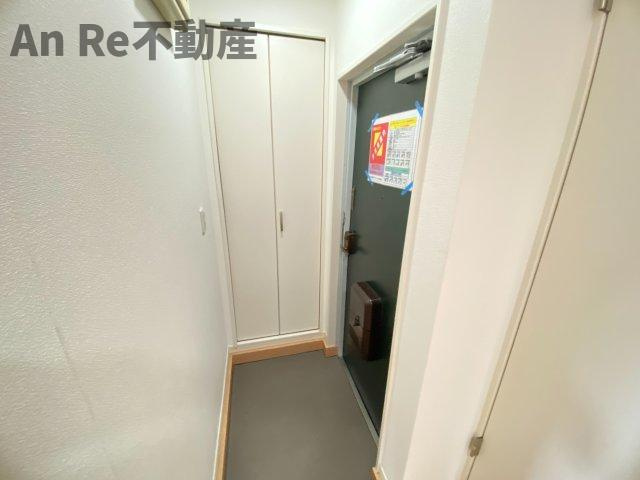 川口市戸塚東３丁目の賃貸マンションの玄関