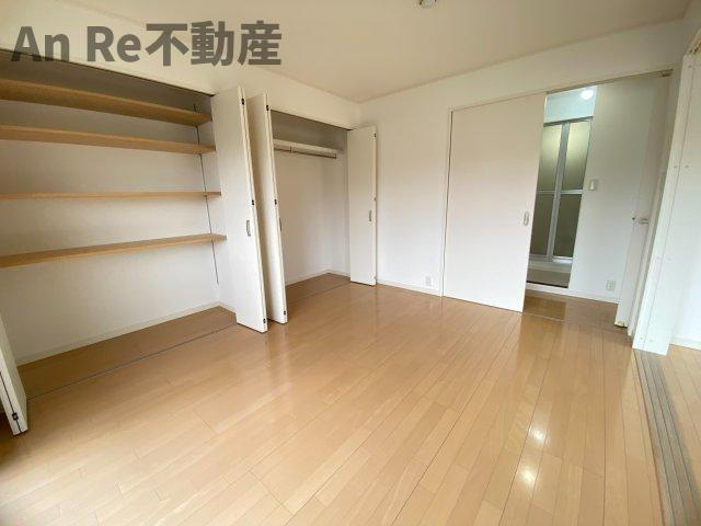 川口市戸塚東３丁目の賃貸マンションの洋室