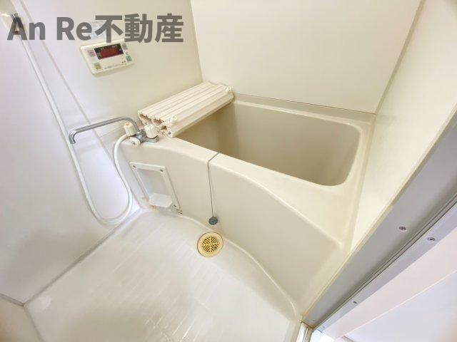川口市戸塚東３丁目の賃貸マンションの浴室