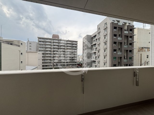 サンエール南堀江　日吉小学校区のバルコニー|サンエール南堀江　バルコニー
