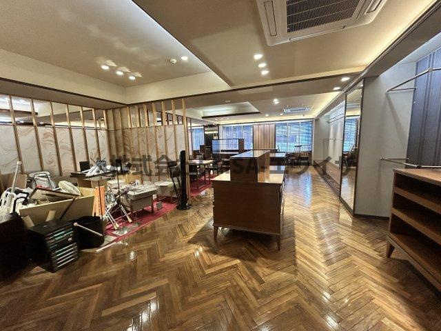 土志田ビルのロビー