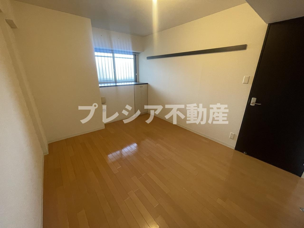デセンテ甲子園口の居間・リビング