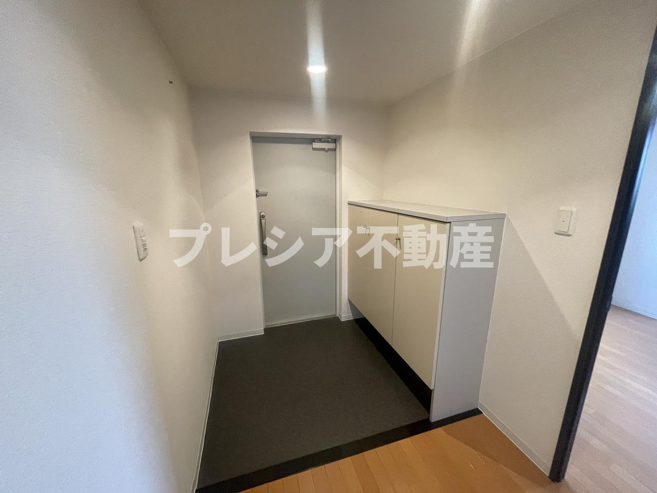 デセンテ甲子園口の玄関