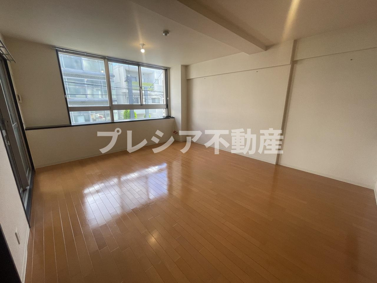 デセンテ甲子園口の居間・リビング