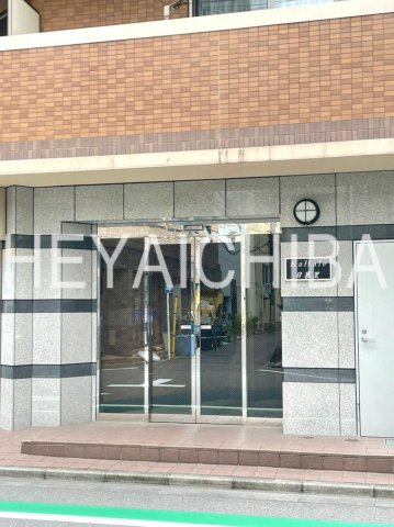 Kahale日暮里のエントランス
